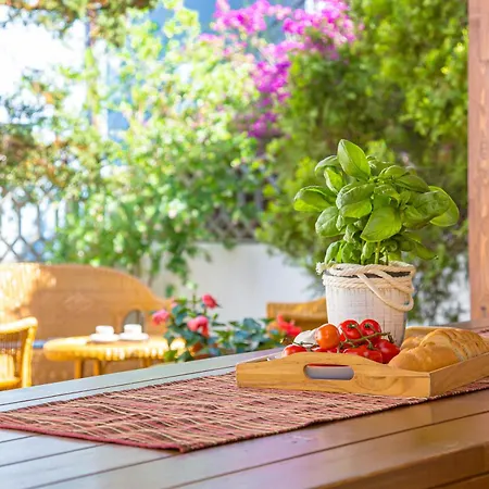 Salemi's Garden, Free Parking Iuns0217 Apartman