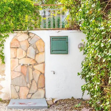 Apartment Salemi's Garden, Free Parking Iuns0217 Cala Gonone