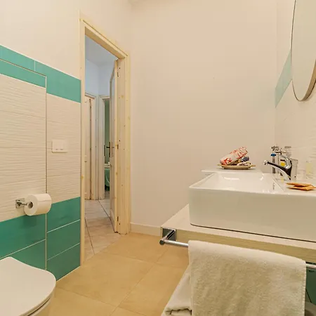 Salemi's Garden, Free Parking Iuns0217 Cala Gonone