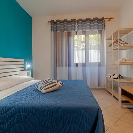 Salemi's Garden, Free Parking Iuns0217 Cala Gonone