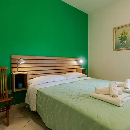 Salemi's Garden, Free Parking Iuns0217 * Cala Gonone
